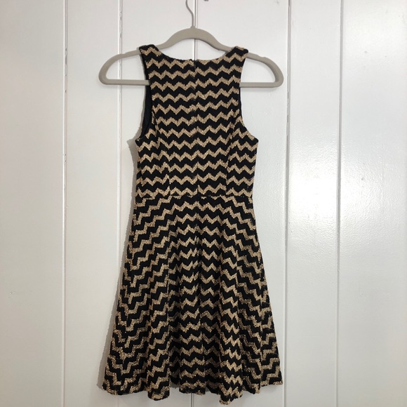 Ark & Co. Black and Gold Chevron Dress - Picture 2 of 5